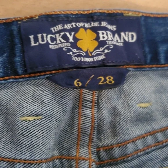 Lucky Brand Abby Double Roll Mid Rise Blue Denim Shorts Size 6/28 - Picture 4 of 9